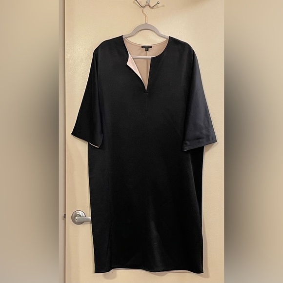 COS NWOT Batwing Sleeved Jersey Dress in Black - Picture 6 of 11